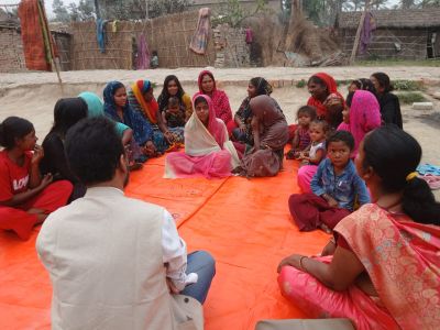 झुग्गी-बस्ती में अप्पन समाचार की टीम ने मनाया महिला दिवस